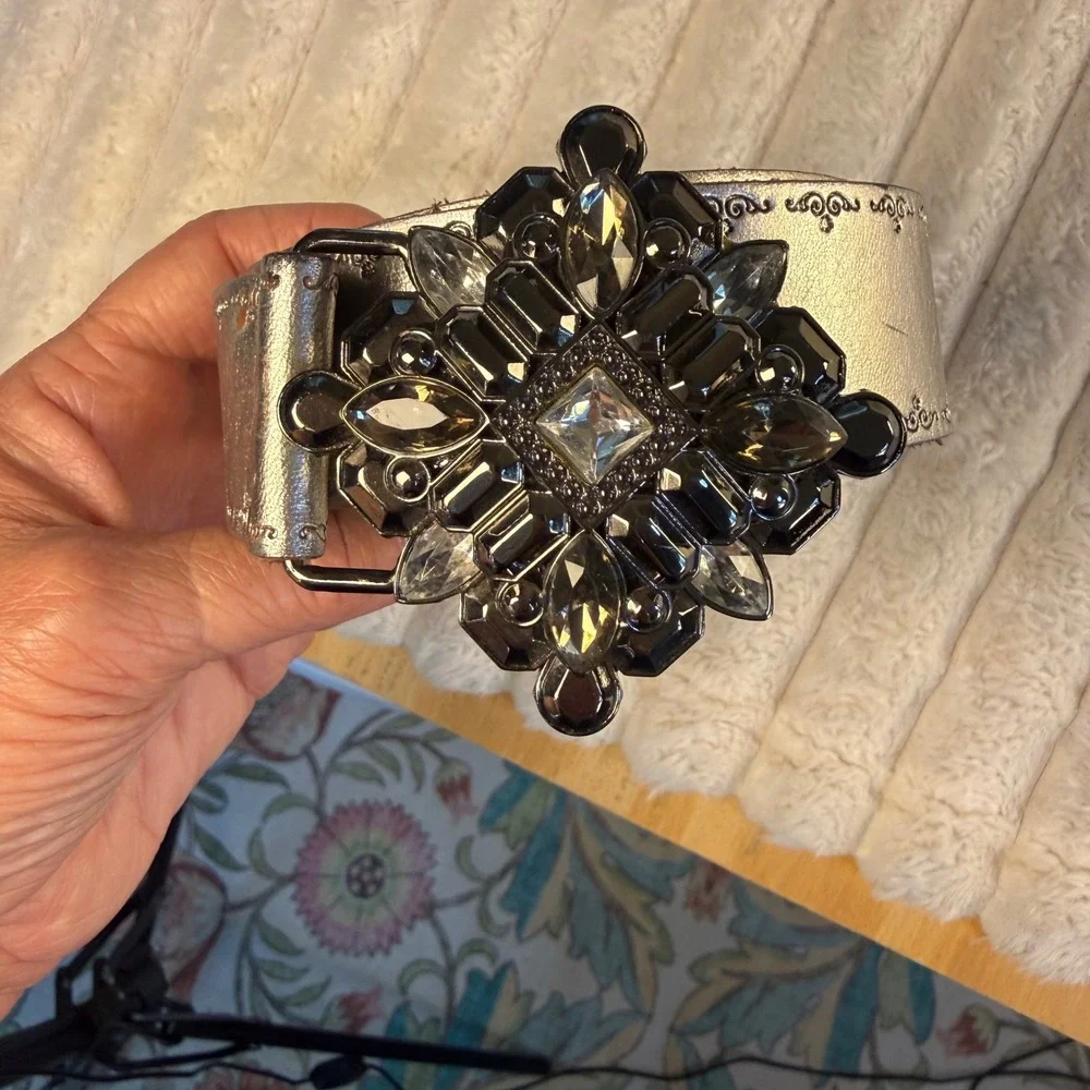 Silver Embossed Leather Belt with Oversized Jewel Buckle BT3309 040 Medium